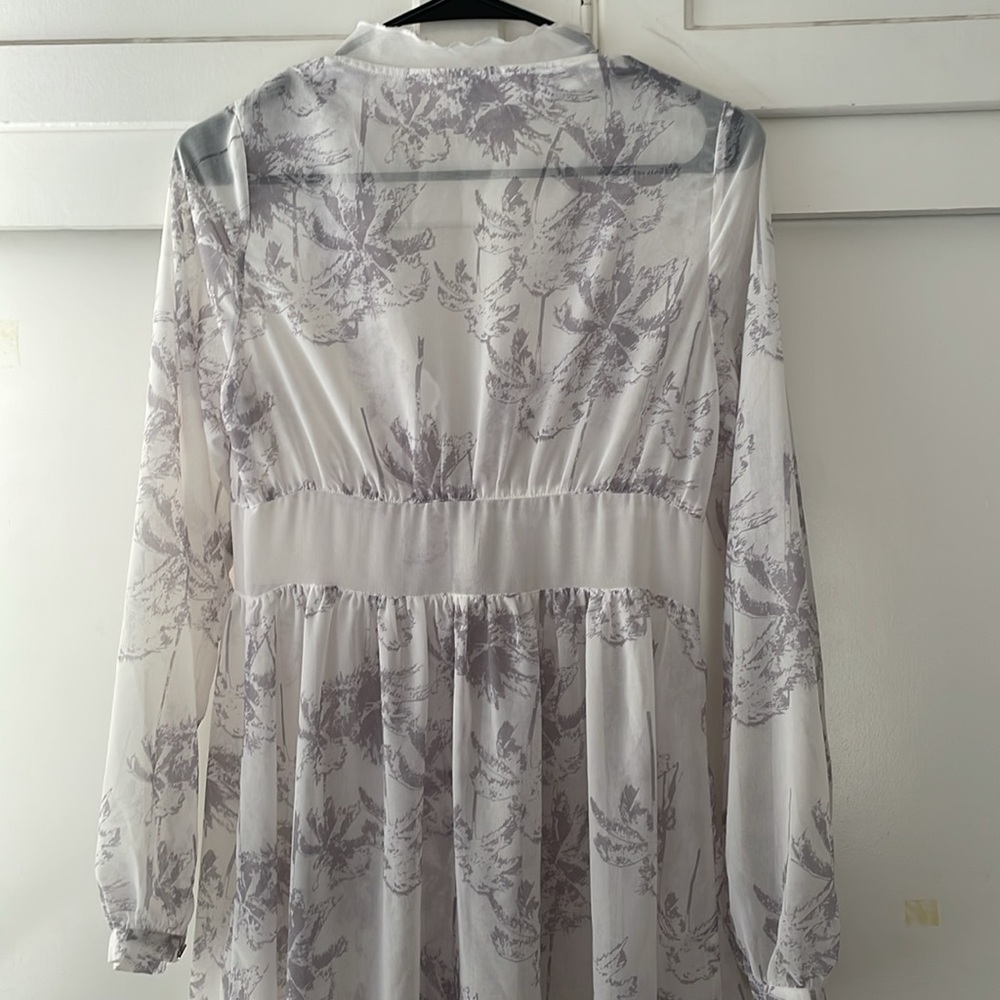 AIRLIE sheer dress size 4 - Picture 7 of 8